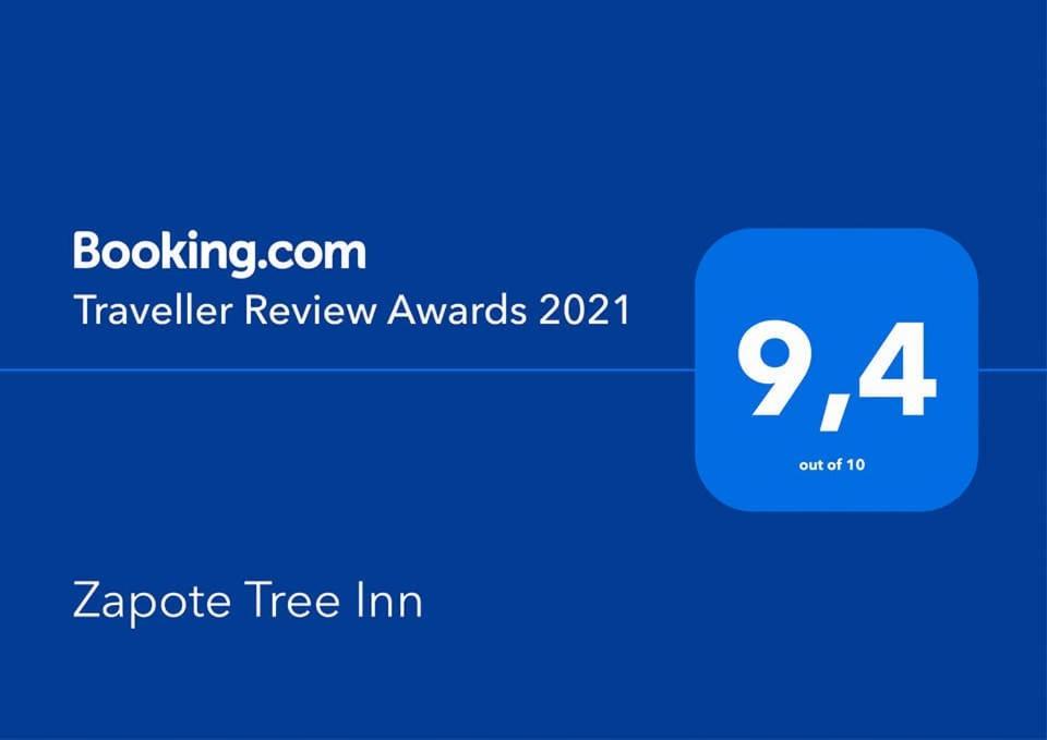 Zapote Tree Inn 弗洛勒斯 外观 照片